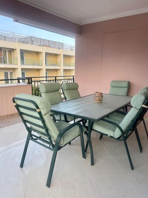 Mr. Sergio Apartment Ampavris Buitenkant foto